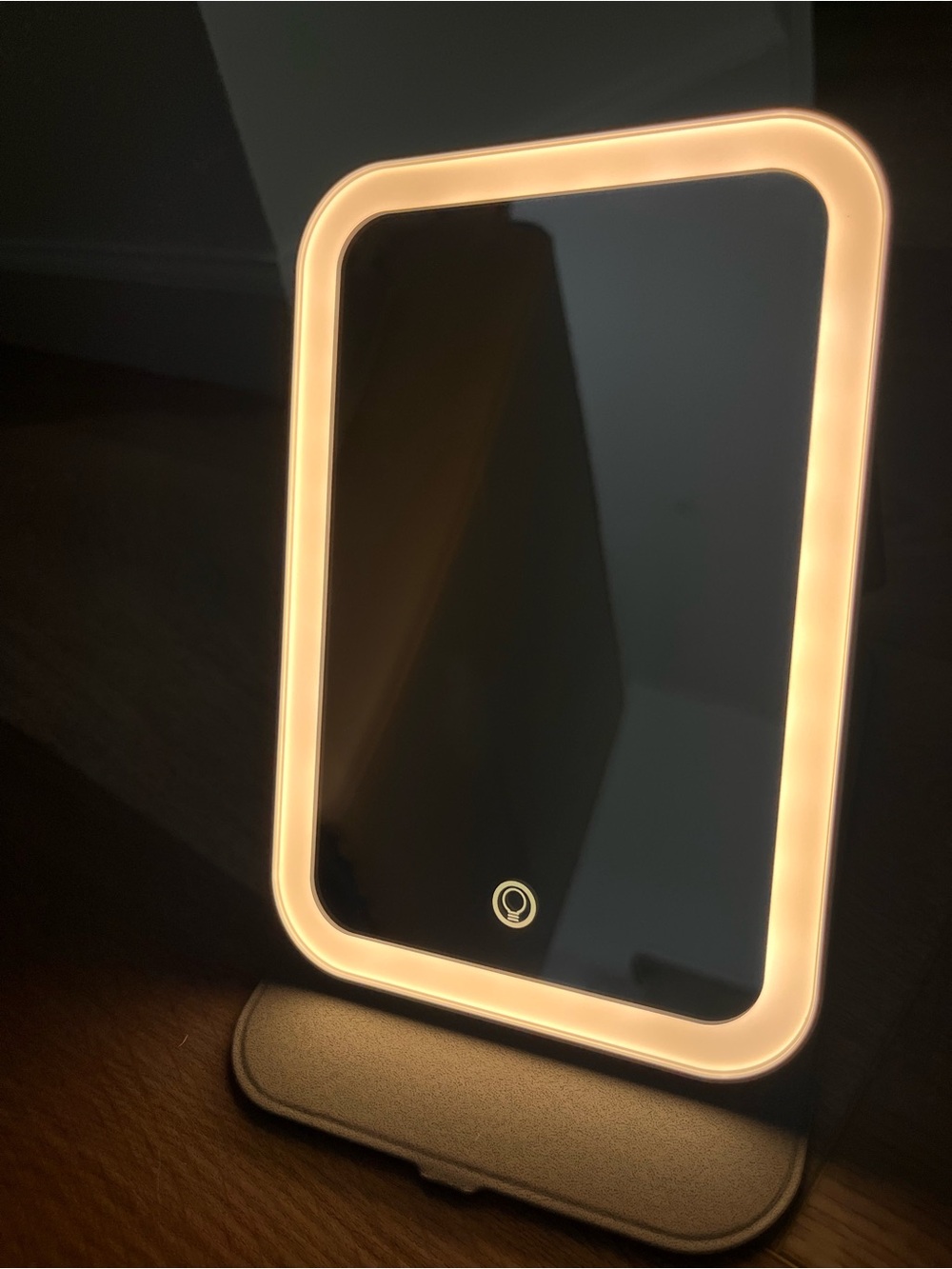 Kintion Travel Makeup Mirror, Portable LED Lighted Makeup Mirror - Like New! - Picture 9 of 9
